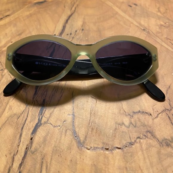 Vintage Vogue VO2146-S W873 Sunglasses - Picture 1 of 9